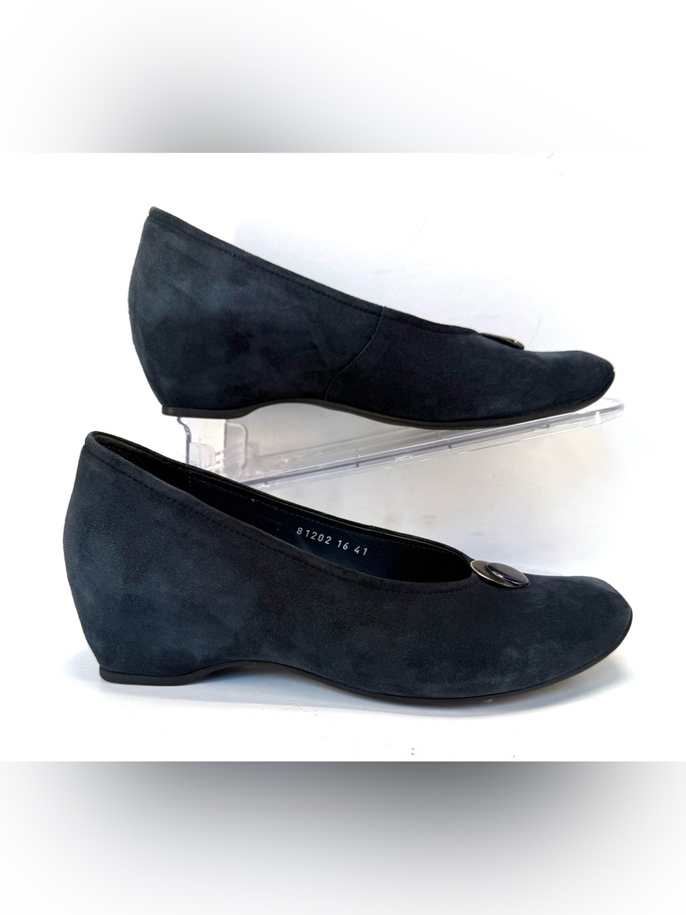 Think! Navy Blue Suede Low wedge Heel Flats with Blue jewel Accent size 10 - Picture 4 of 16